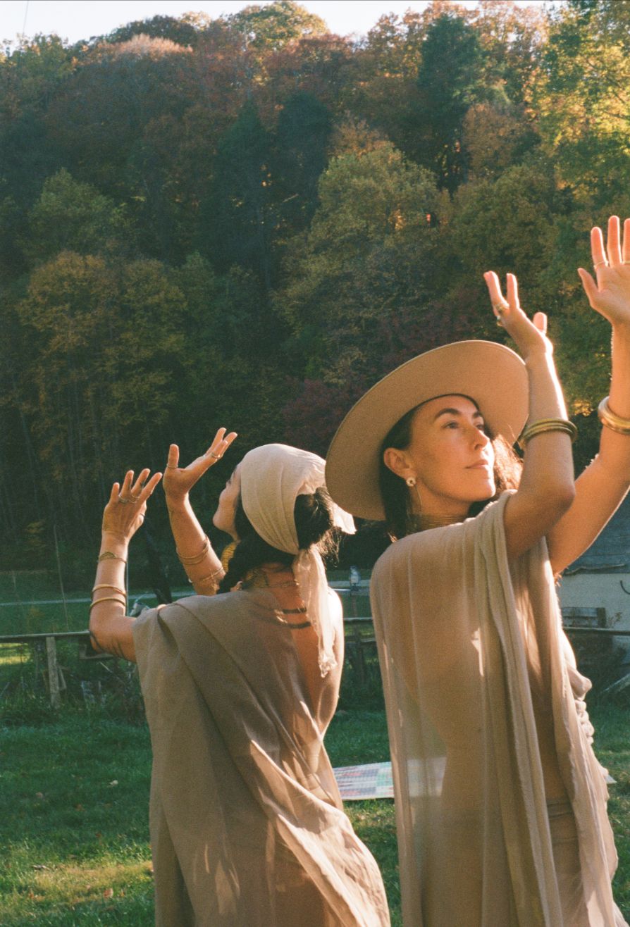 AGUA DE LA MADRE | A Tribute to Wild Lands + Sacred Waters Anima Mundi Apothecary - Genuine Selection