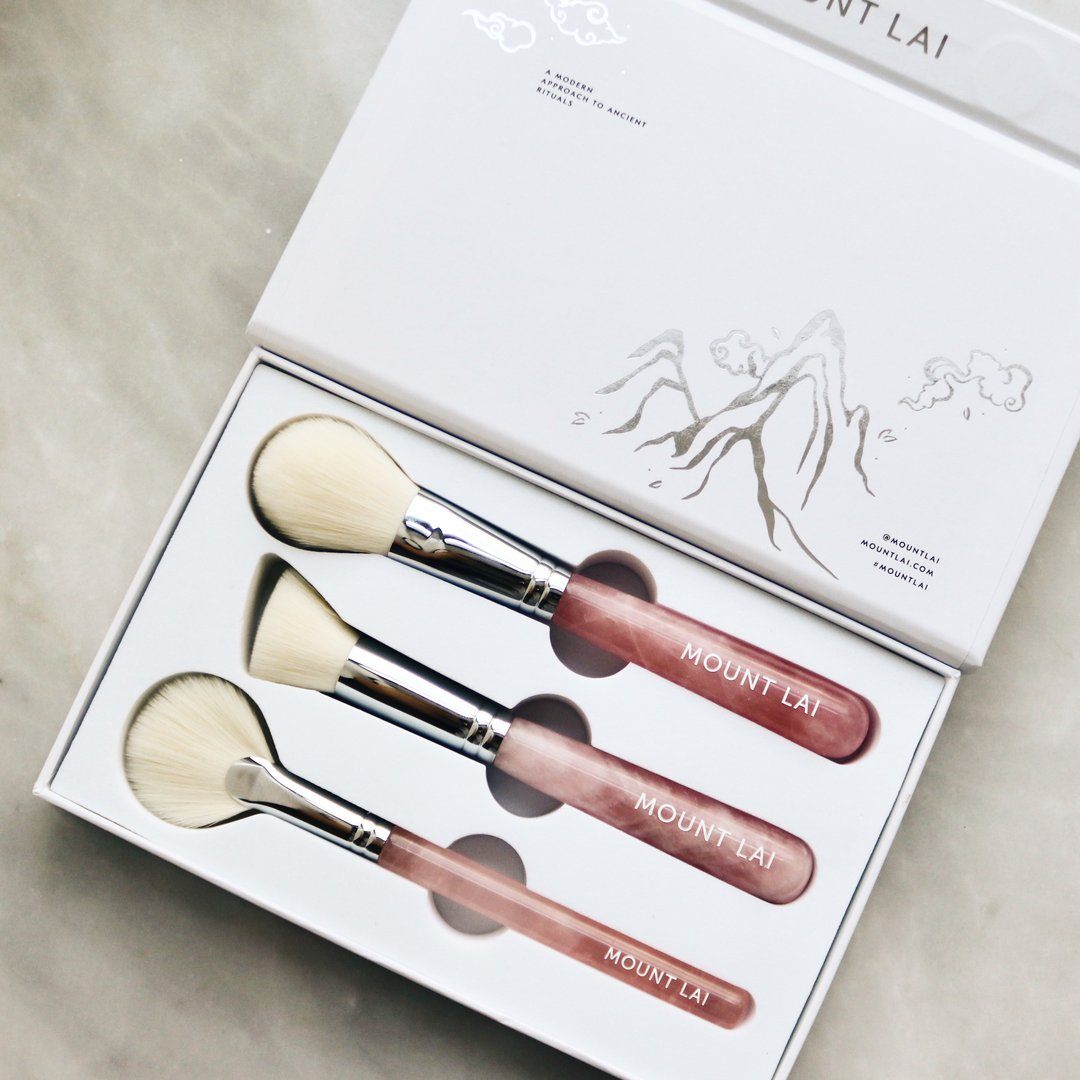 The Limited Edition Rose Quartz Crystal Brush Set Pinsel Mount Lai - Genuine Selection